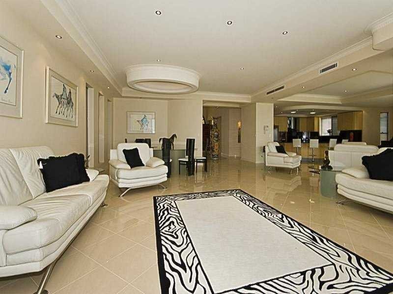 Sovereign Islands QLD 4216